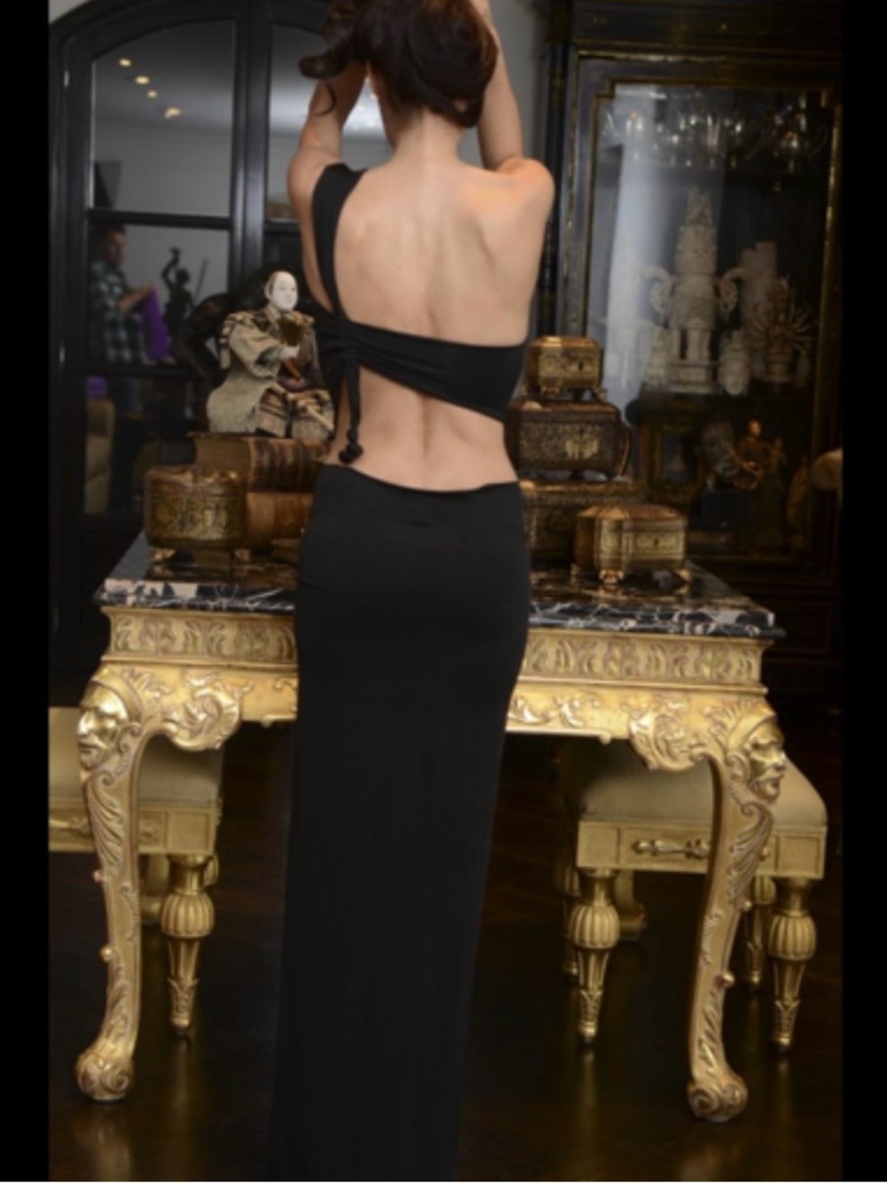 💕 Ema Savahl - One-Shoulder Black Evening Gown with Embellished Waist - Picture 2 of 9